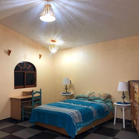Casa Taller zapoteca Huella Carmín Teotitlán del Valle Exterior foto